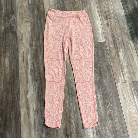 Gymshark Compression Fit Fleur Texture Legging - Picture 4 of 8